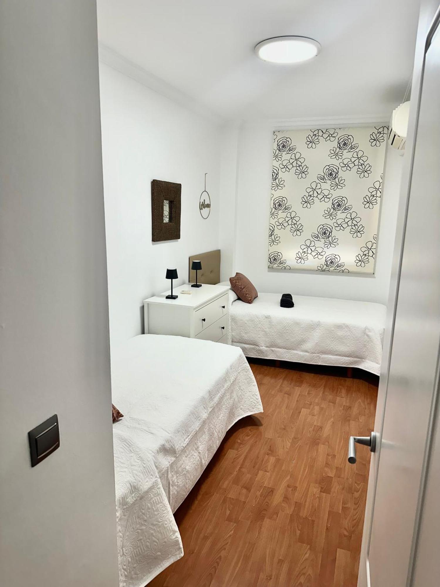 10 Minutos Centro Sevilla, Moderno Y Con Parking Gratis Exteriör bild